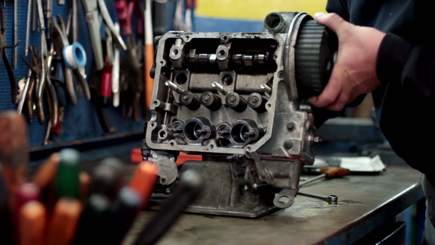 Mechanical repairs a part of the car