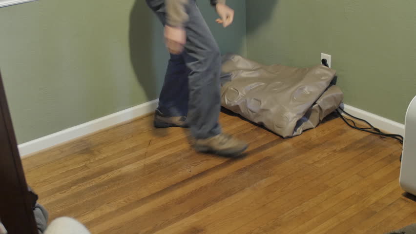 Header of air mattress