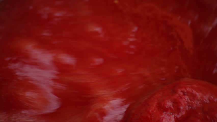 Farm tomato juice cooking. 