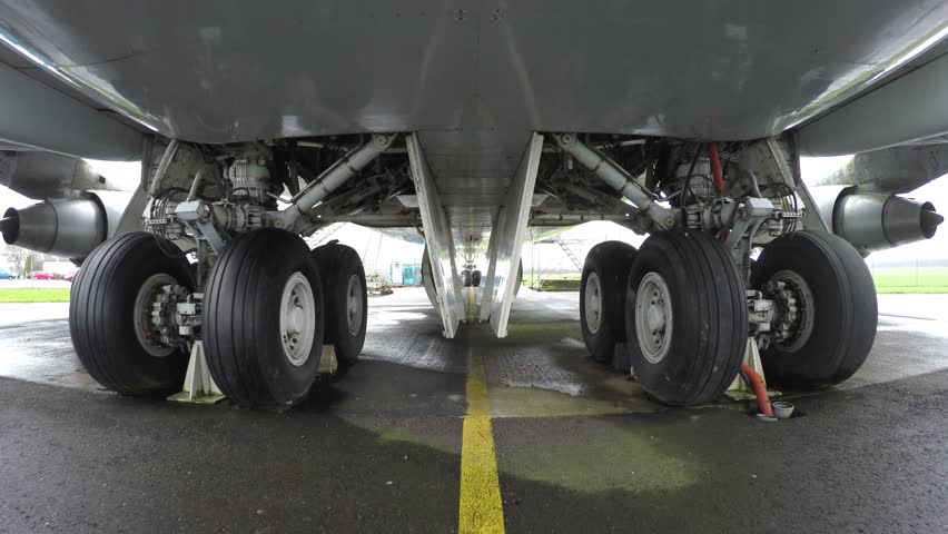 thumbnail image 2 of FLIGHT Aluminum Alloy Undercarriage Anti-Vibration Landing Gear For Class 120 Airplane RC Model 2 of 3