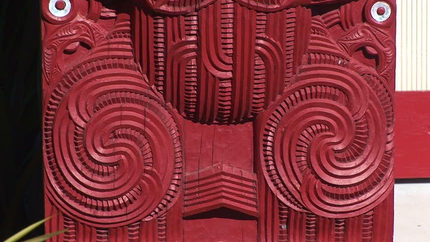 ECU wooden carving on exterior of Maori building