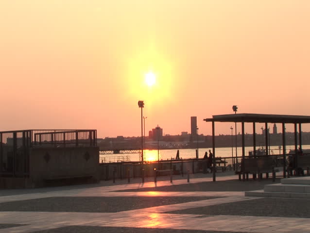 Pull out from Mersey Sunset to Wide (With Skater) (Liv008)
