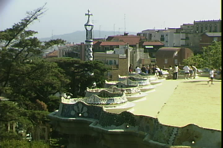 Gaudi Guell Park ws tilt