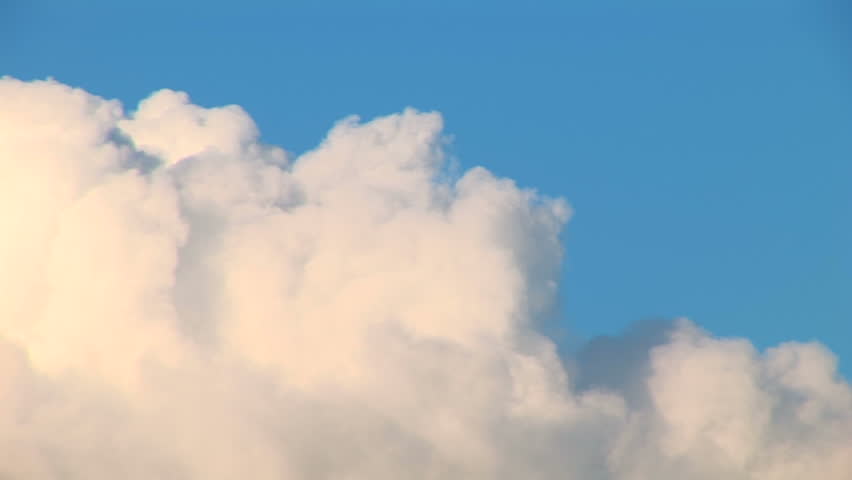 Beautiful and BIG moving clouds - time lapse
