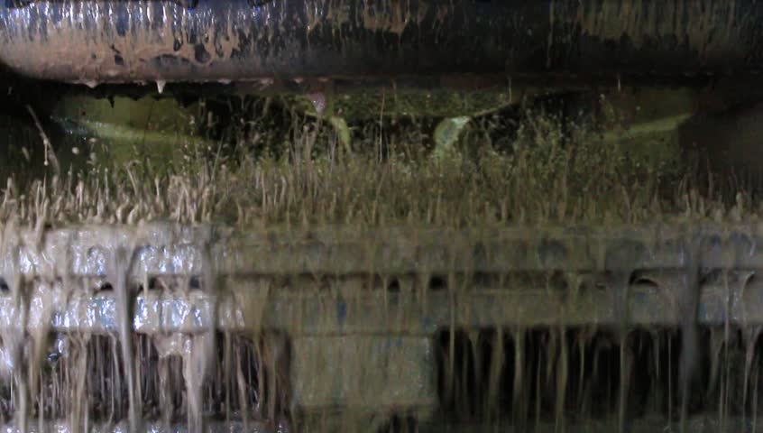 Shale shaker on an offshore oil rig