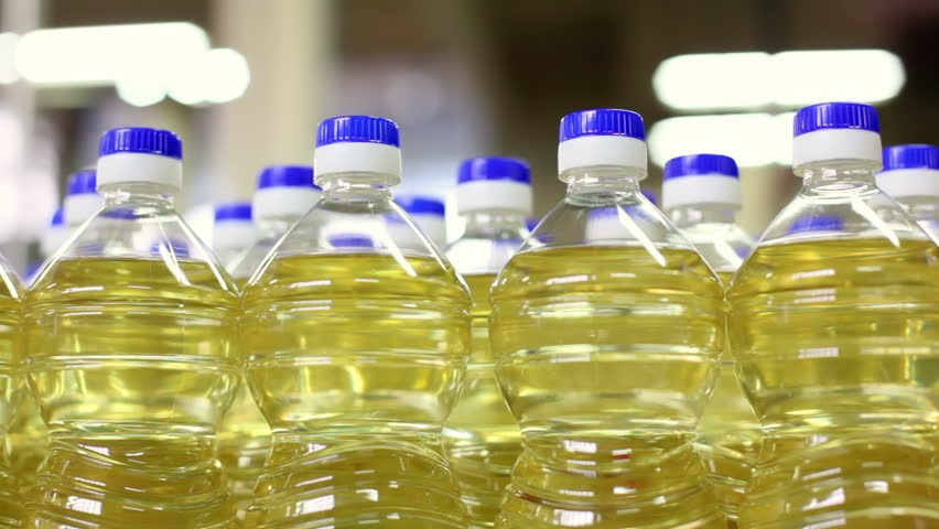 Sunflower oil factory, manufacturing. Shallow Doff.