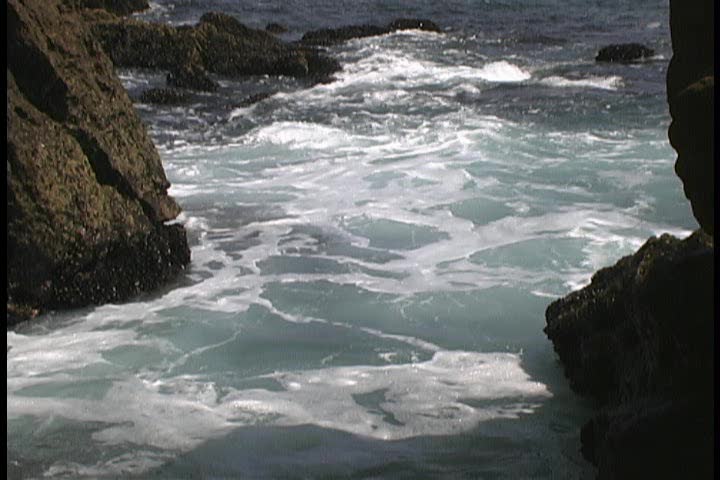 Ocean Tide Pool Inlet