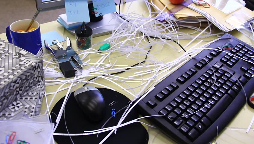 Chaotic office, bad worker, lazy person.