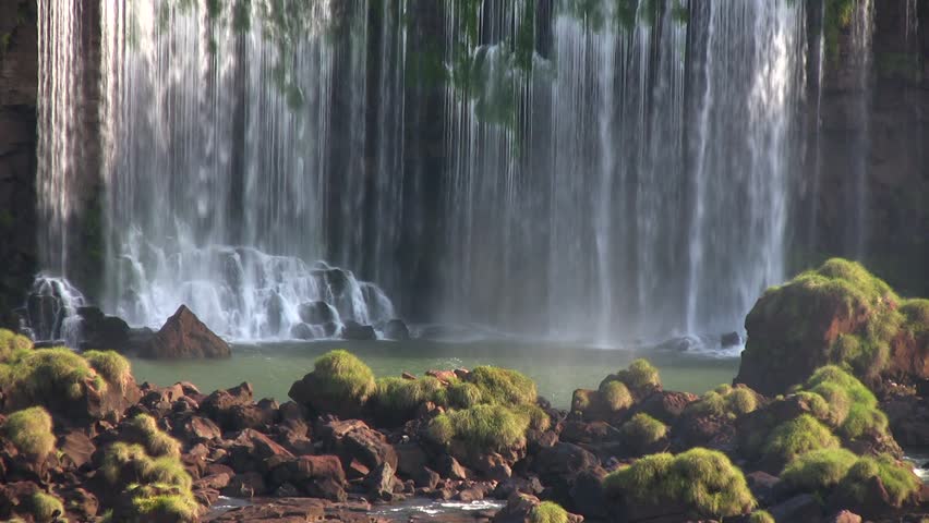 Iguazu, tropical green waterfall with natural basin; Argentina / Brazil (HDV 1080i native, Can. HV30).
