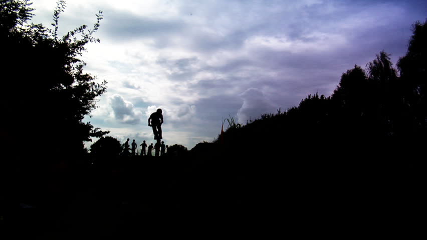 BMX: 360 over Hip