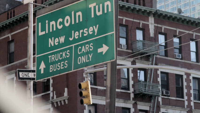 Lincoln Tunnel sign Manhattan to New Jersey