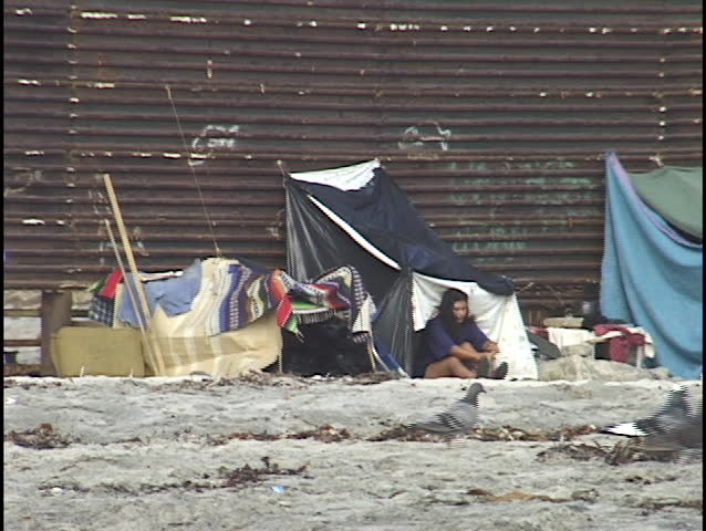 Poverty in Mexico, handheld