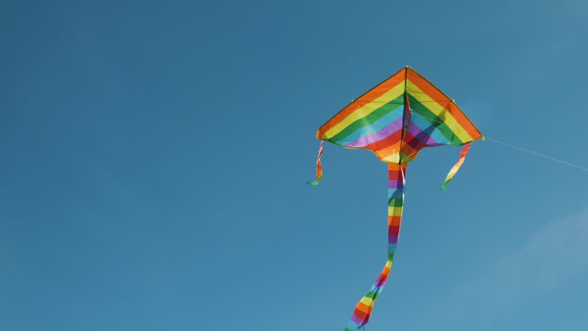 Kite in the Sky image - Free stock photo - Public Domain photo - CC0 Images