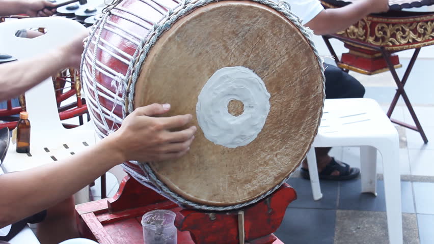 Header of Folk music