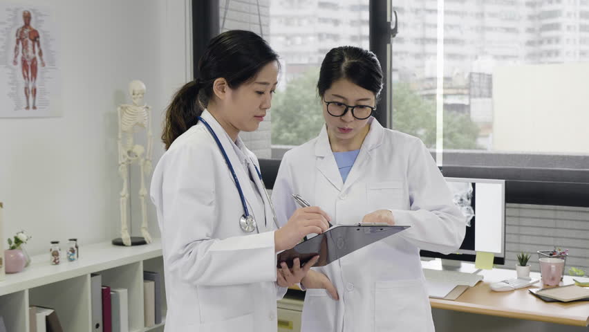 Young girl medical — 2