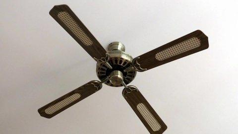Ceiling Fan Spinning Slowly And Video De Stock Totalmente