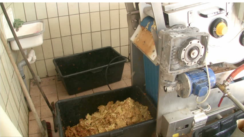 Header of winepress
