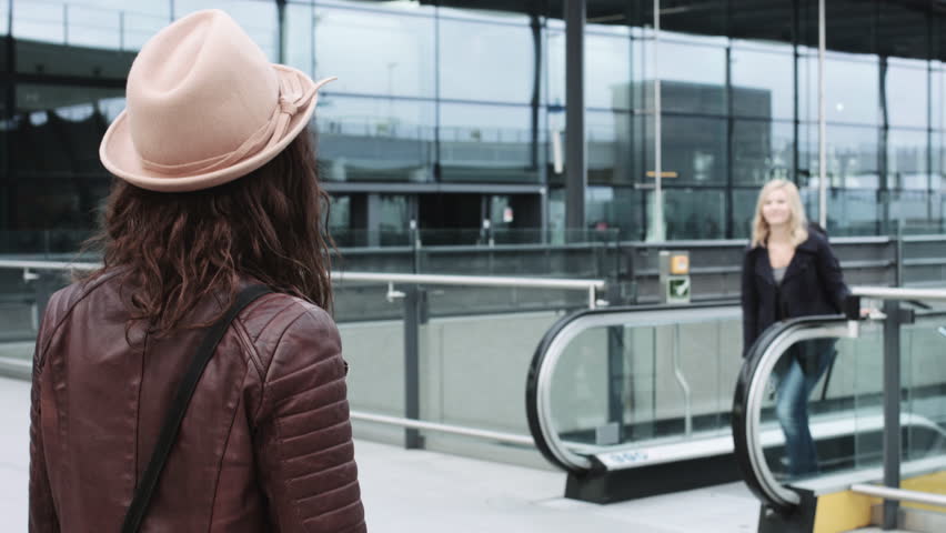 Header of arrival