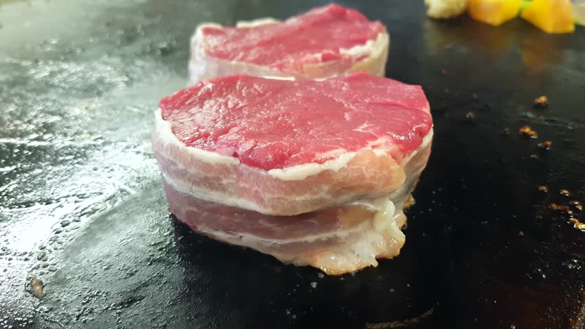 Header of tournedos