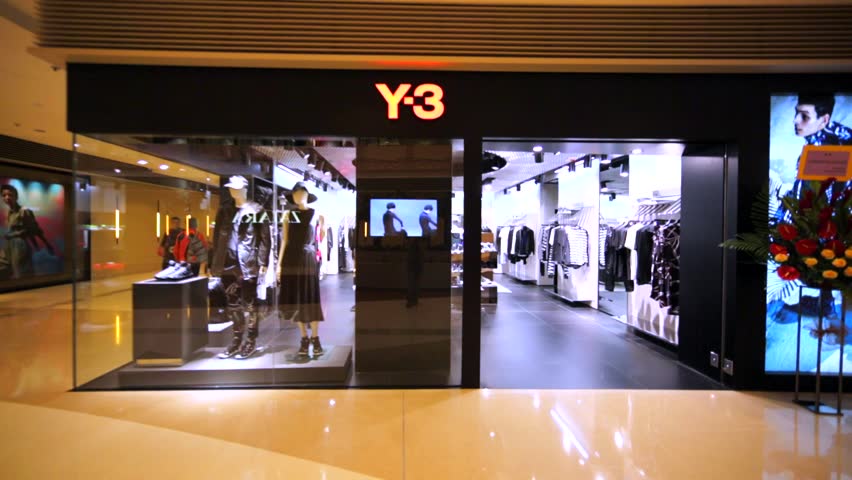 y3 store tokyo