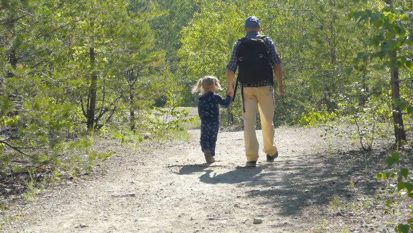 Recommend look Dad with daughter walking Can not Dad with daughter walking