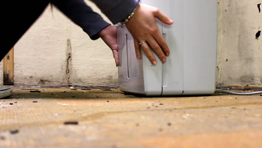 Header of dehumidifier