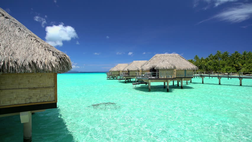 Overwater Luxury Bungalows Powered By Solar Energy In Aquamarine Lagoon 