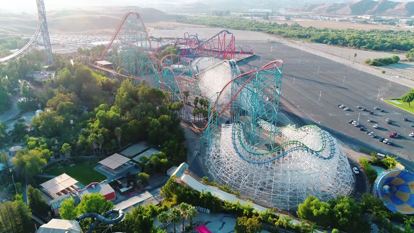 Stockvideoklipp på sixflags magic mountain / thematic park | 30343642 ...