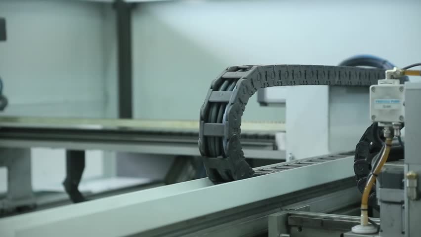 Header of movable
