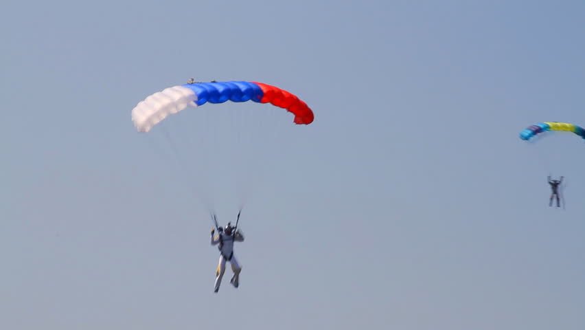 How Many Jumps Before Solo Skydiving Jumptown