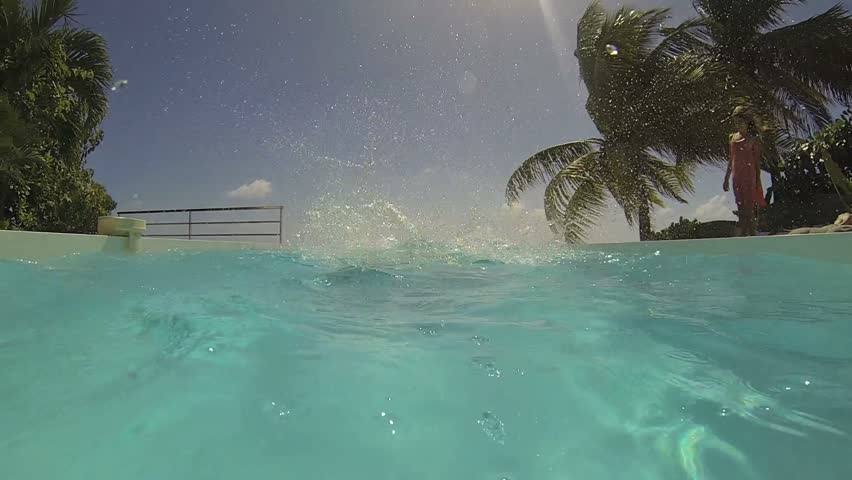 Couple Diving Underwater In Swimming Pool Stock Footage Video 5355092 Shutterstock