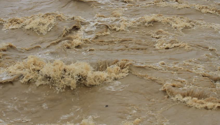 Мутная вода слушать. Мутный поток. Muddy Waters. Вода грязь граница. Muddy River Coast.