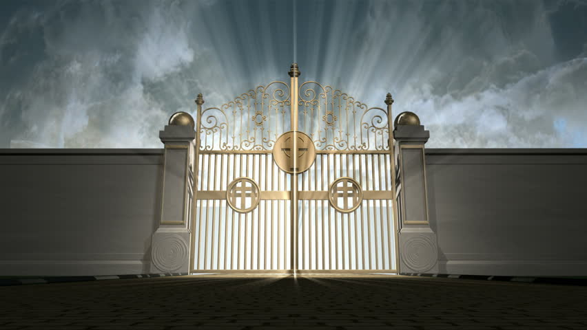 Heavens Golden Gates Opening To An Ethereal Light On A Cloudy ...